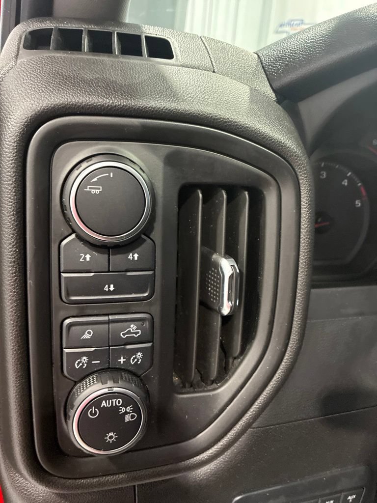 Used 2024 Chevrolet Silverado 2500 Custom w/ Custom Value Package AWD/4WD image 21
