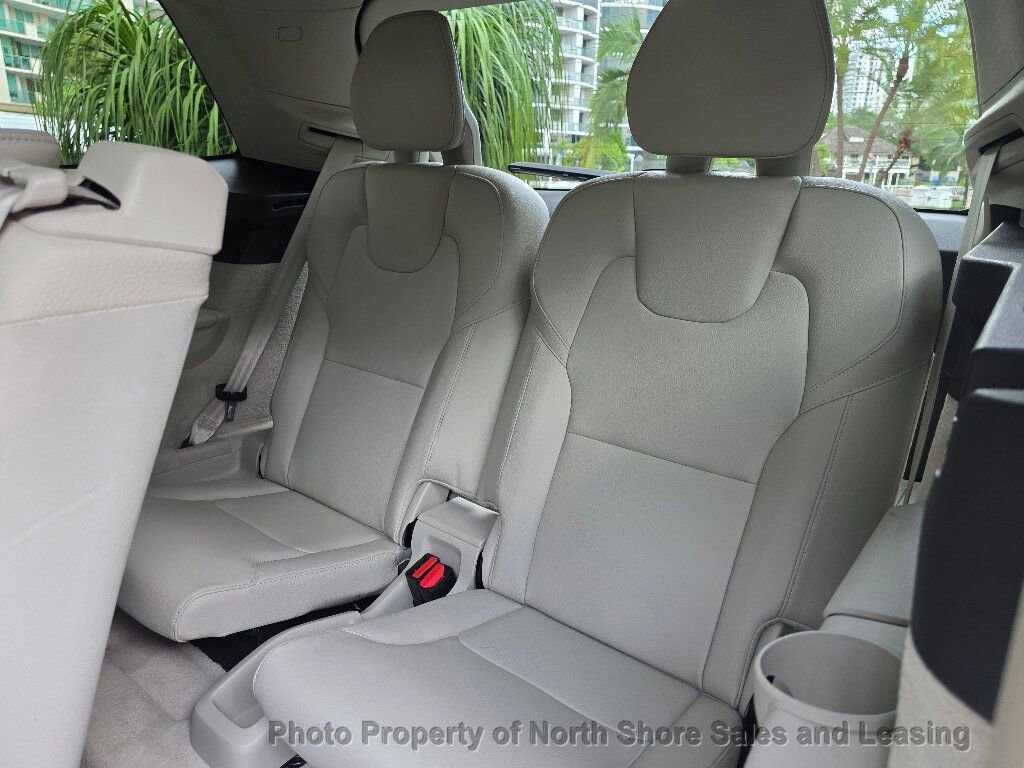 Used 2016 Volvo XC90 T6 Momentum w/ Momentum Plus Package image 27