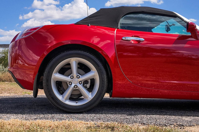 Used 2009 Saturn Sky w/ Premium Trim Package RWD image 10