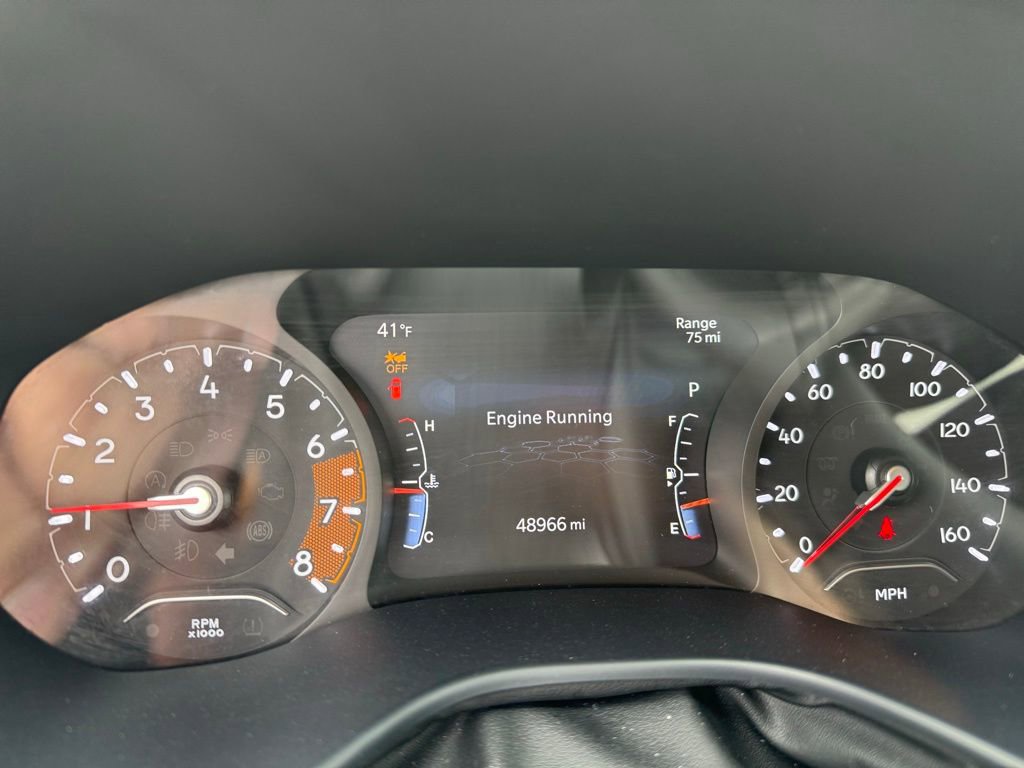 Used 2024 Jeep Compass Latitude image 10