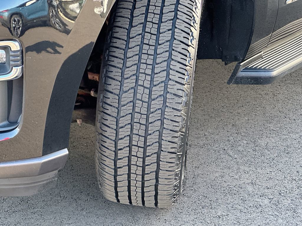Used 2024 Ford Expedition Limited image 25