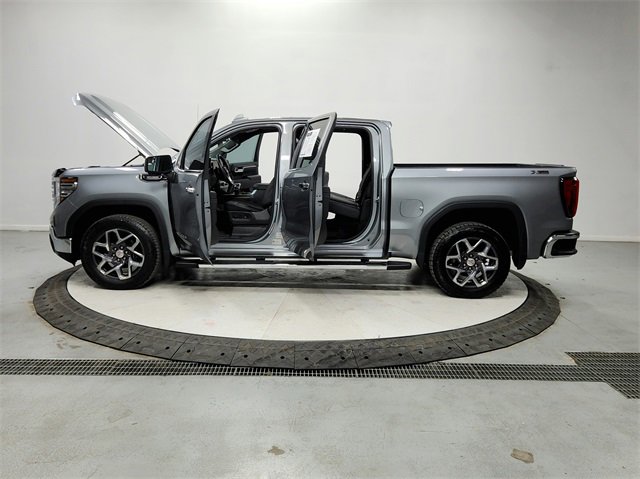 Used 2023 GMC Sierra 1500 SLT w/ SLT Premium Package image 12