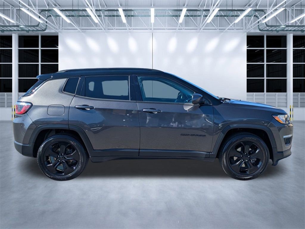Used 2019 Jeep Compass Altitude image 3