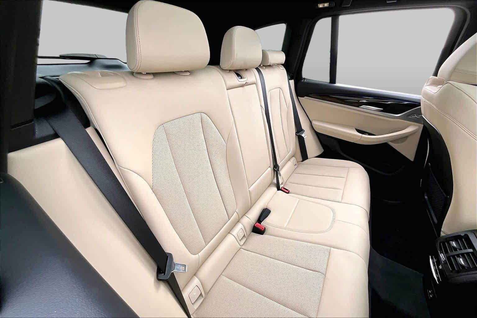 Used 2024 BMW X3 sDrive30i w/ Convenience Package w/ZPA RWD image 18
