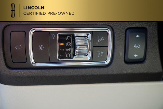 Certified 2024 Lincoln Navigator Black Label AWD/4WD image 23
