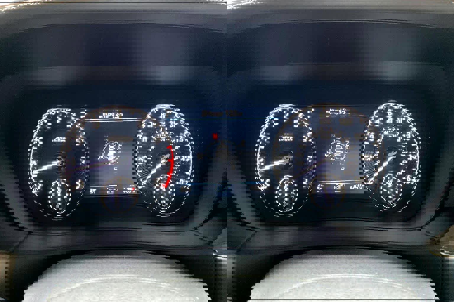 Used 2021 Genesis G90 3.3T Premium image 25