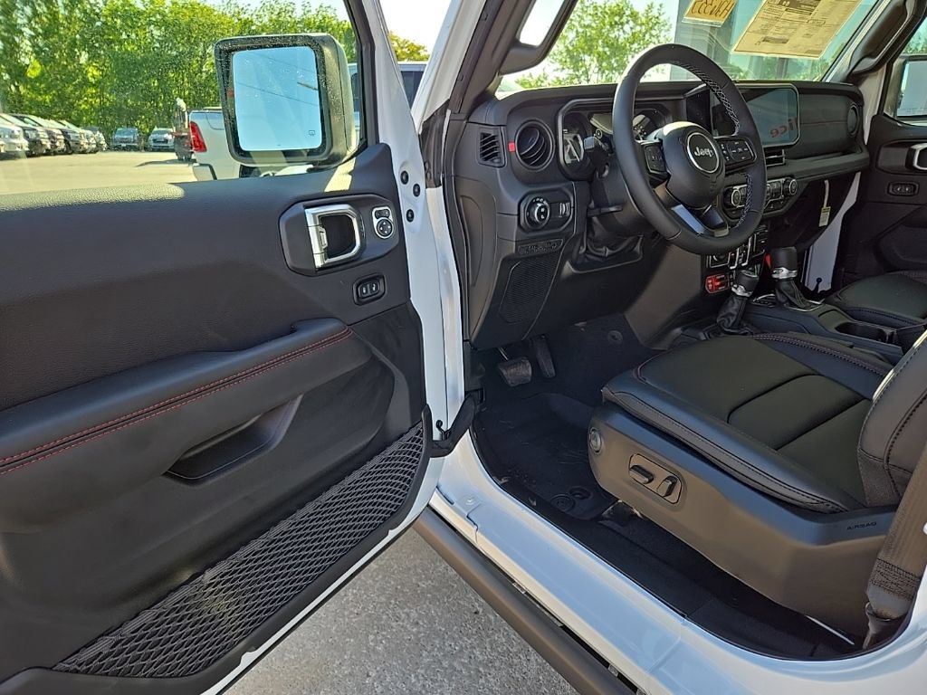 New 2026 Jeep Gladiator Mojave AWD/4WD image 36