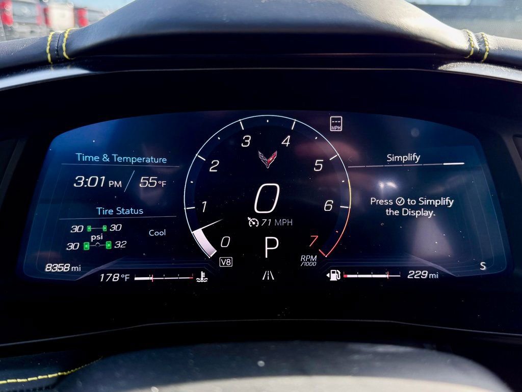 Used 2021 Chevrolet Corvette Stingray Premium Cpe w/ Z51 Performance Package image 20