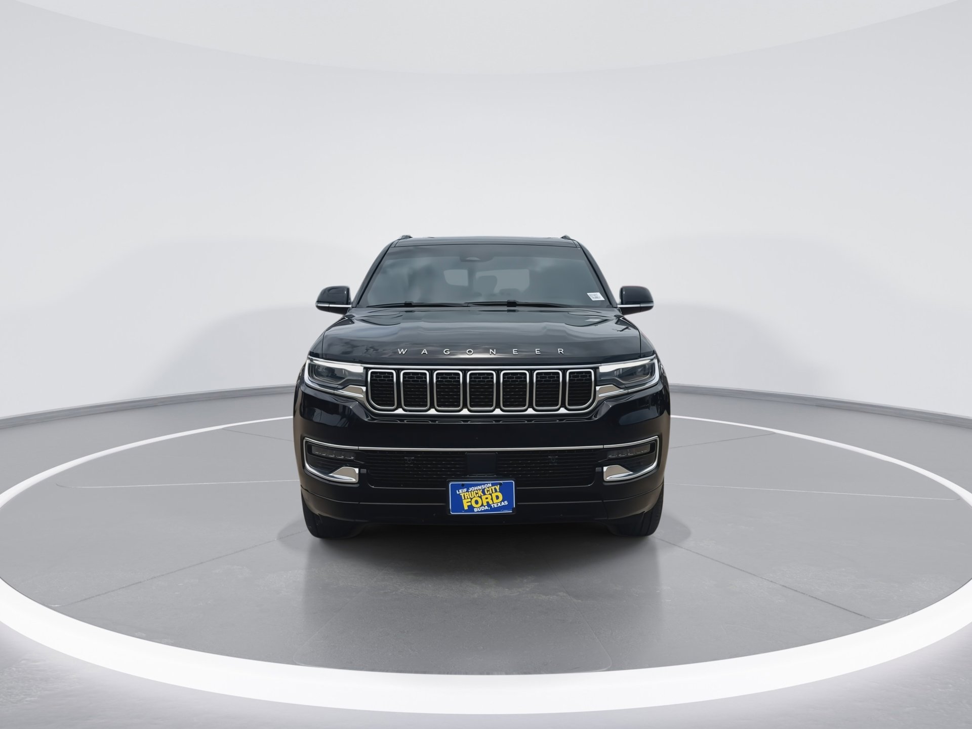 Used 2023 Jeep Wagoneer 4WD image 4