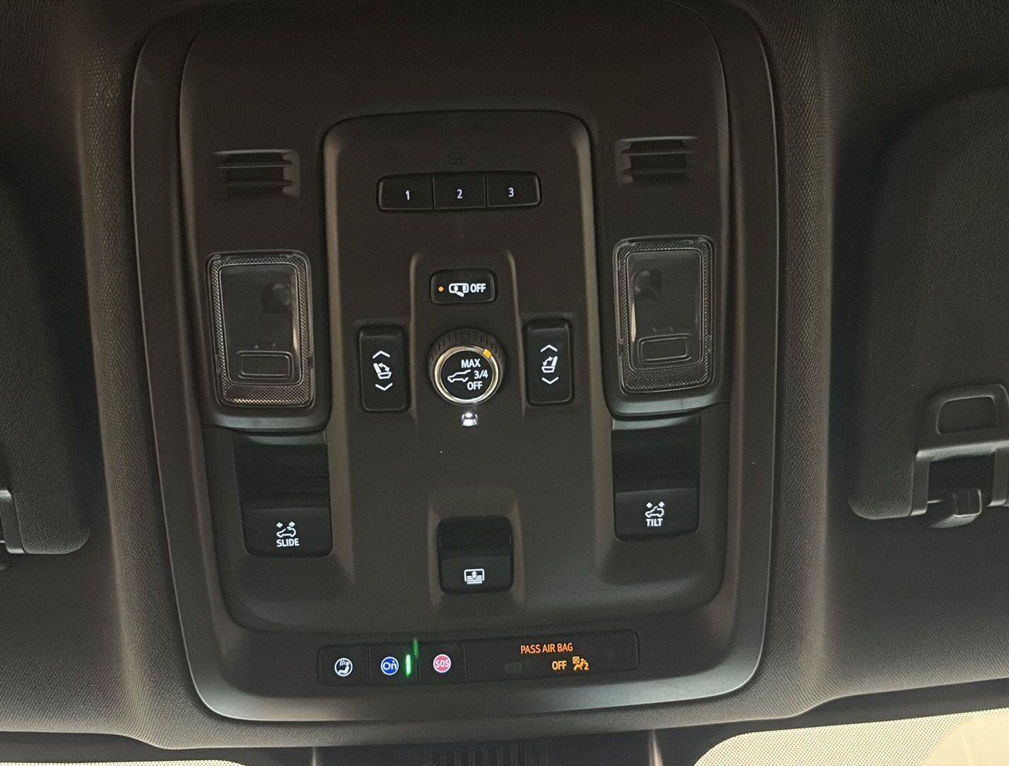 Used 2024 Chevrolet Tahoe LT w/ LT Signature Package AWD/4WD image 30