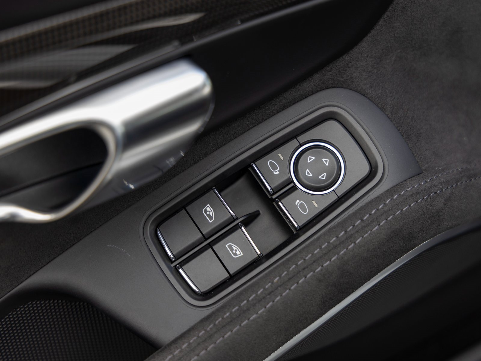 Certified 2024 Porsche 718 Cayman GT4 image 23