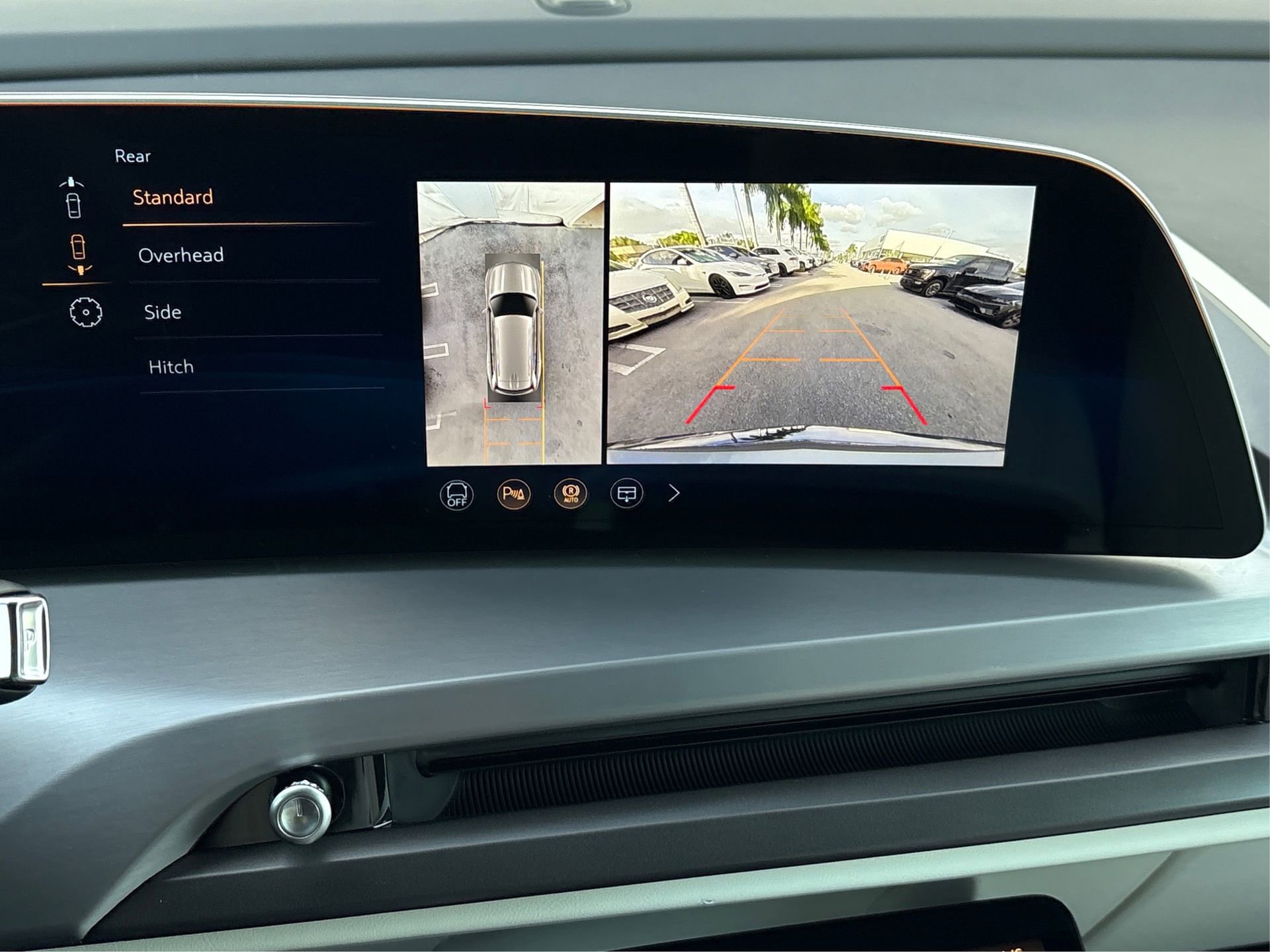 New 2026 Cadillac Vistiq Sport image 25