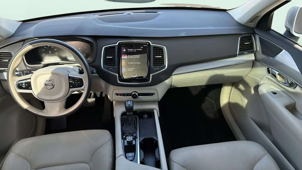 Used 2022 Volvo XC90 T5 Momentum image 20