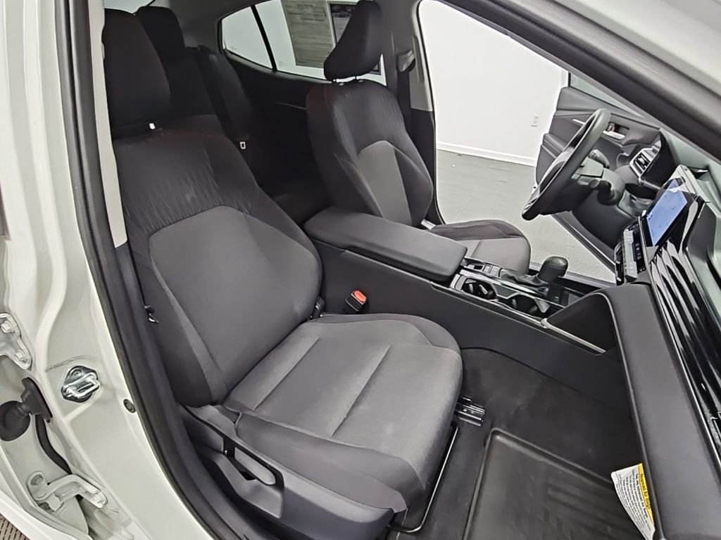 Used 2025 Toyota Camry LE FWD image 35