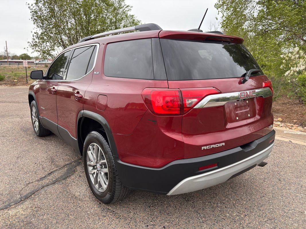 Used 2017 GMC Acadia SLE AWD/4WD image 9