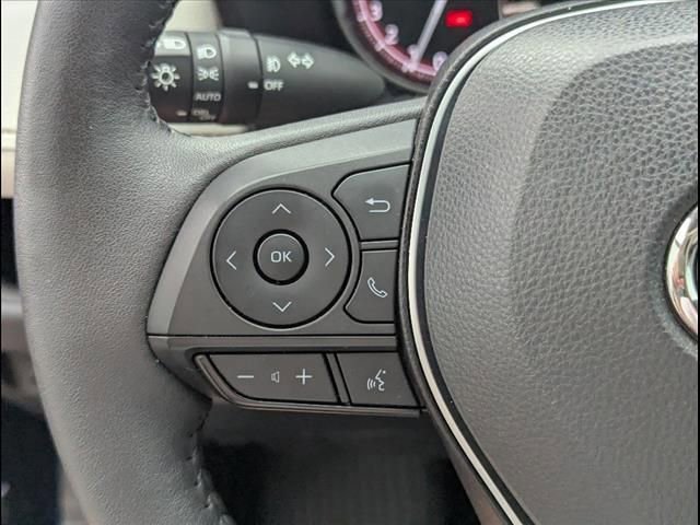 Used 2023 Toyota RAV4 XLE Premium image 75