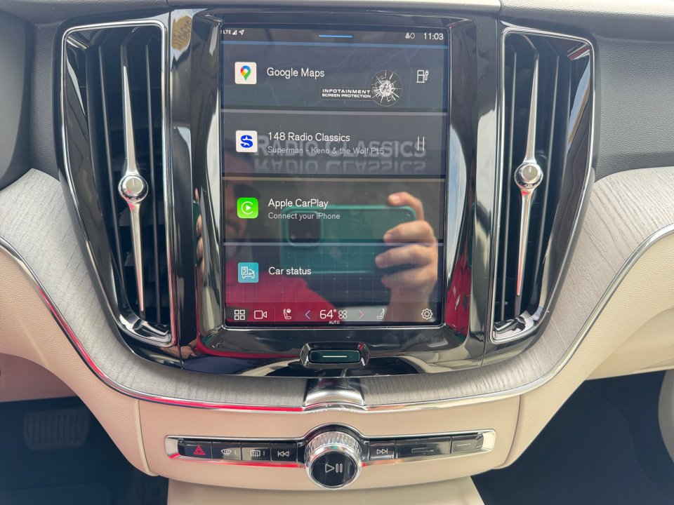 New 2025 Volvo XC60 T8 Plus w/ Protection Package Premier image 17