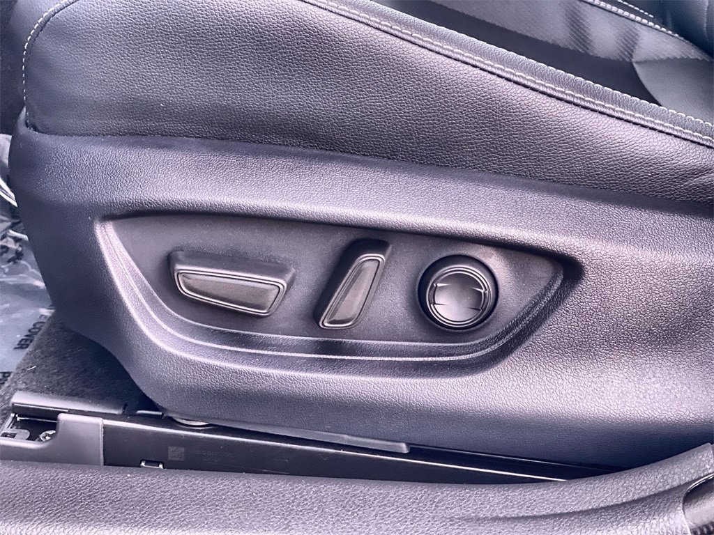 Used 2026 Toyota Camry SE image 14