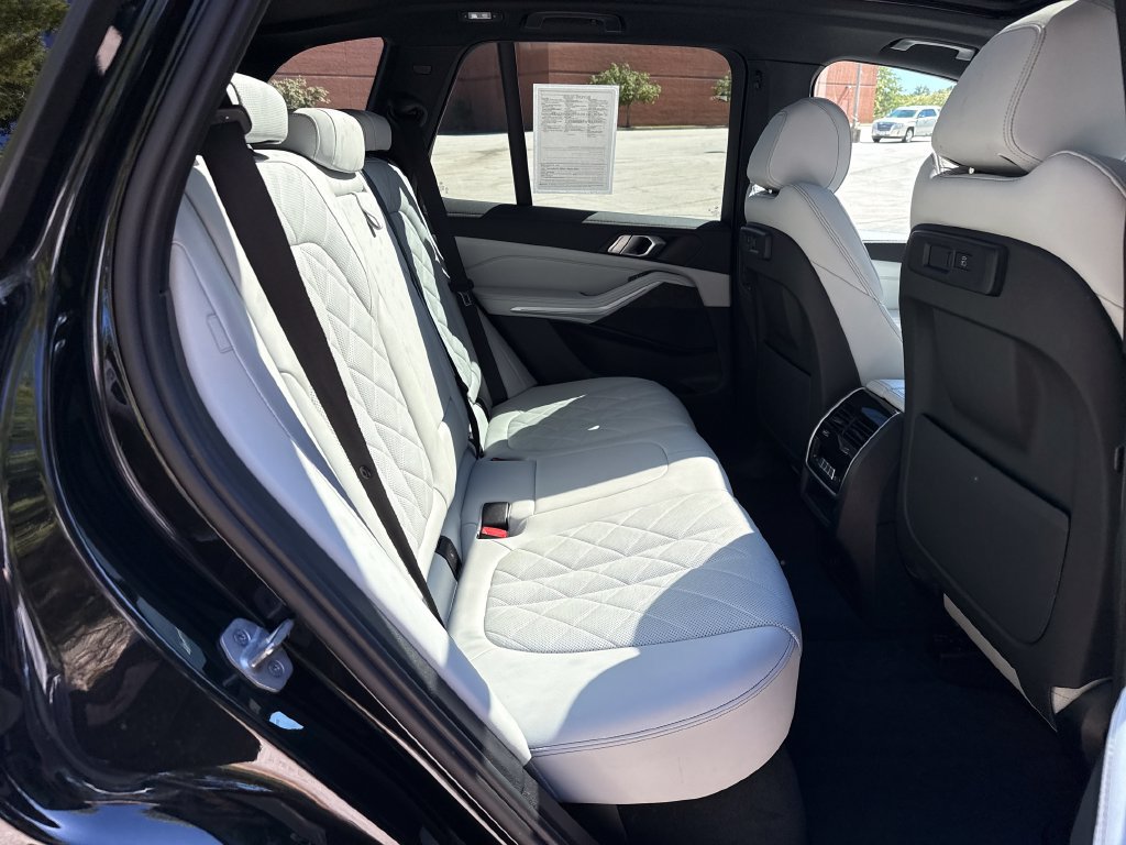 Used 2023 BMW X5 xDrive40i w/ Premium Package AWD/4WD image 29