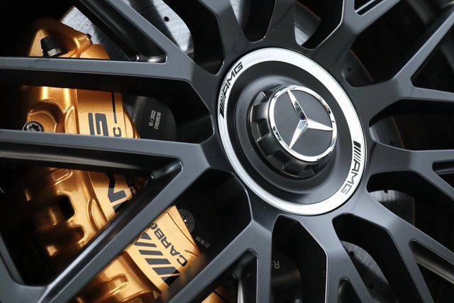 Used 2022 Mercedes-Benz SL 63 AMG 4MATIC image 16