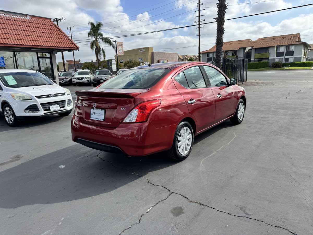 Used 2018 Nissan Versa SV FWD image 6