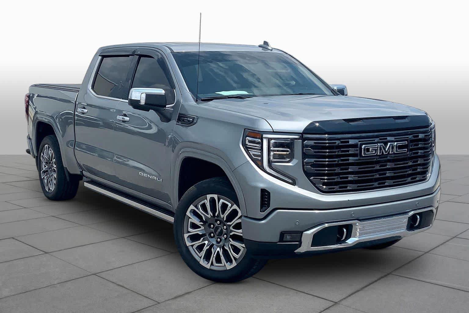 Used 2025 GMC Sierra 1500 Denali Ultimate AWD/4WD image 3