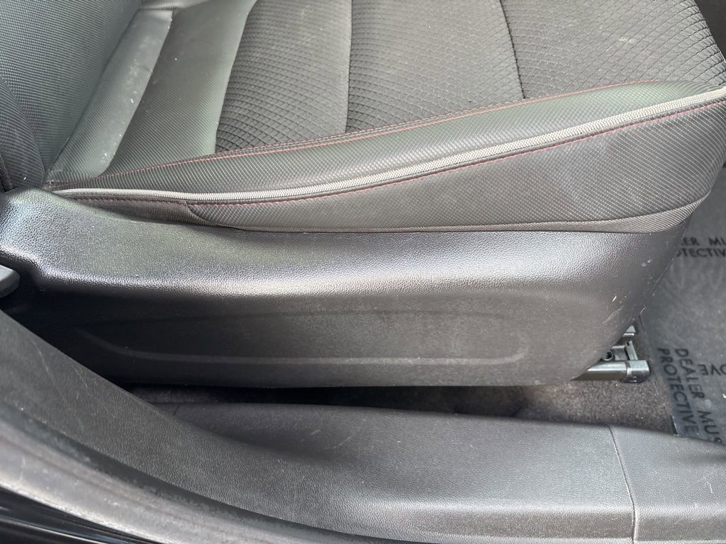 Used 2022 Chevrolet TrailBlazer RS w/ Sun and Liftgate Package image 25