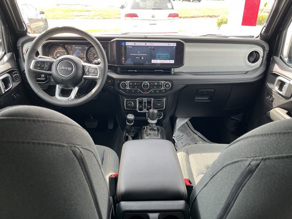 Used 2024 Jeep Wrangler Sahara w/ Technology Group image 27