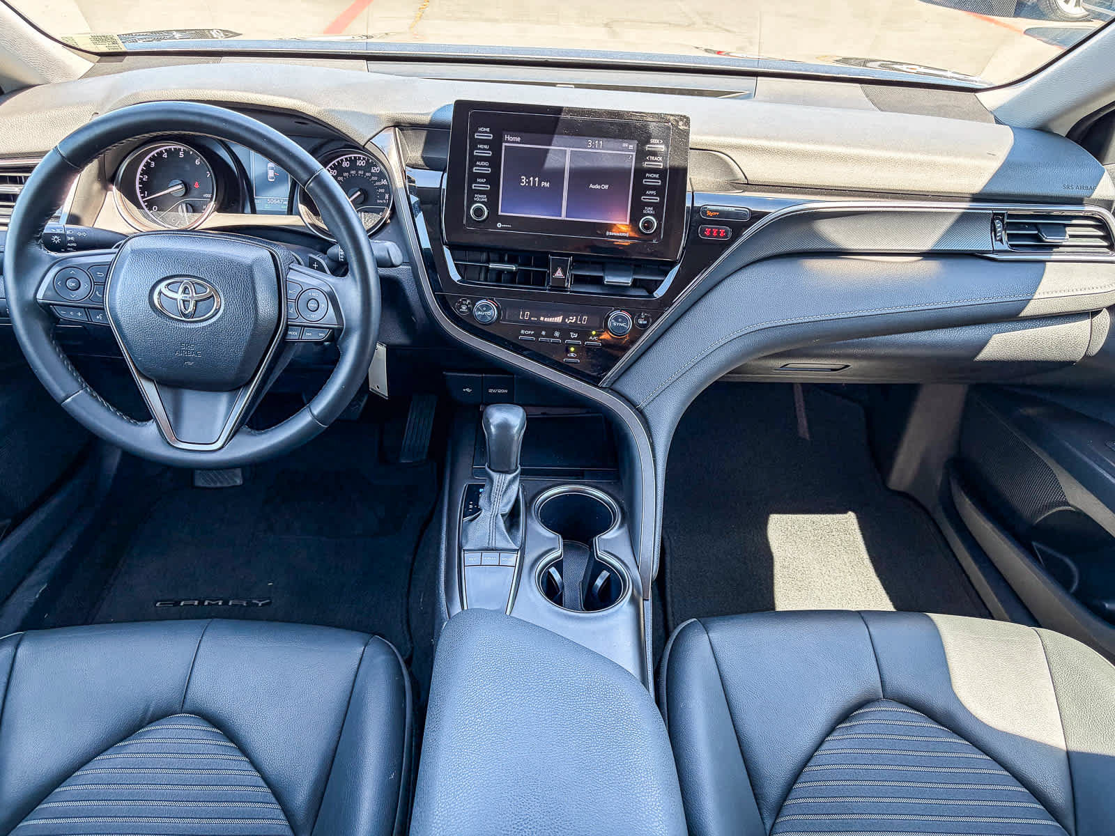 Used 2024 Toyota Camry SE FWD image 10