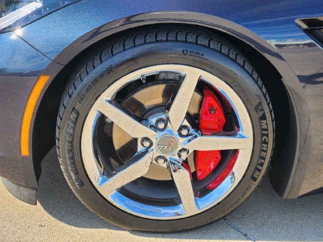 Used 2014 Chevrolet Corvette Stingray Convertible w/ 3LT Preferred Equipment Group RWD image 18