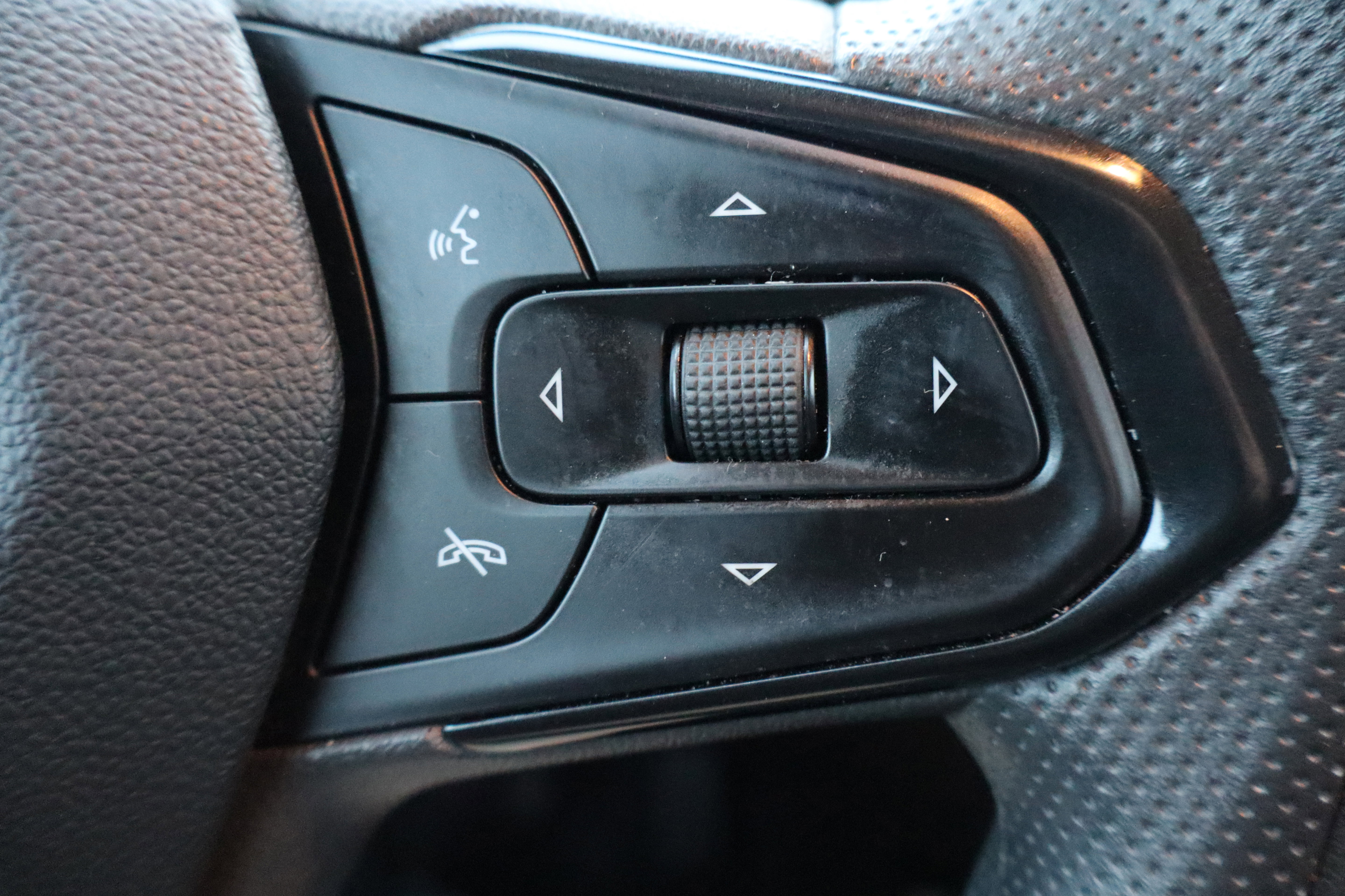 Used 2023 Chevrolet TrailBlazer LT w/ Convenience Package image 16