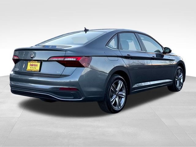 Used 2024 Volkswagen Jetta SE image 7