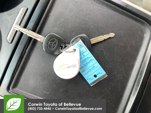 Used 2013 Toyota Sienna LE FWD image 27