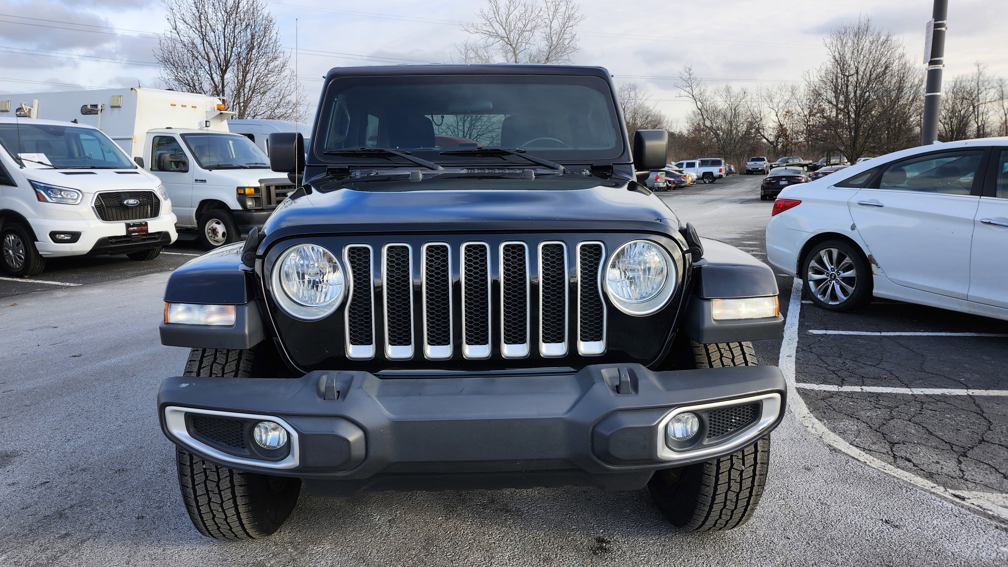 Used 2020 Jeep Wrangler Unlimited Sahara w/ Safety Group image 12