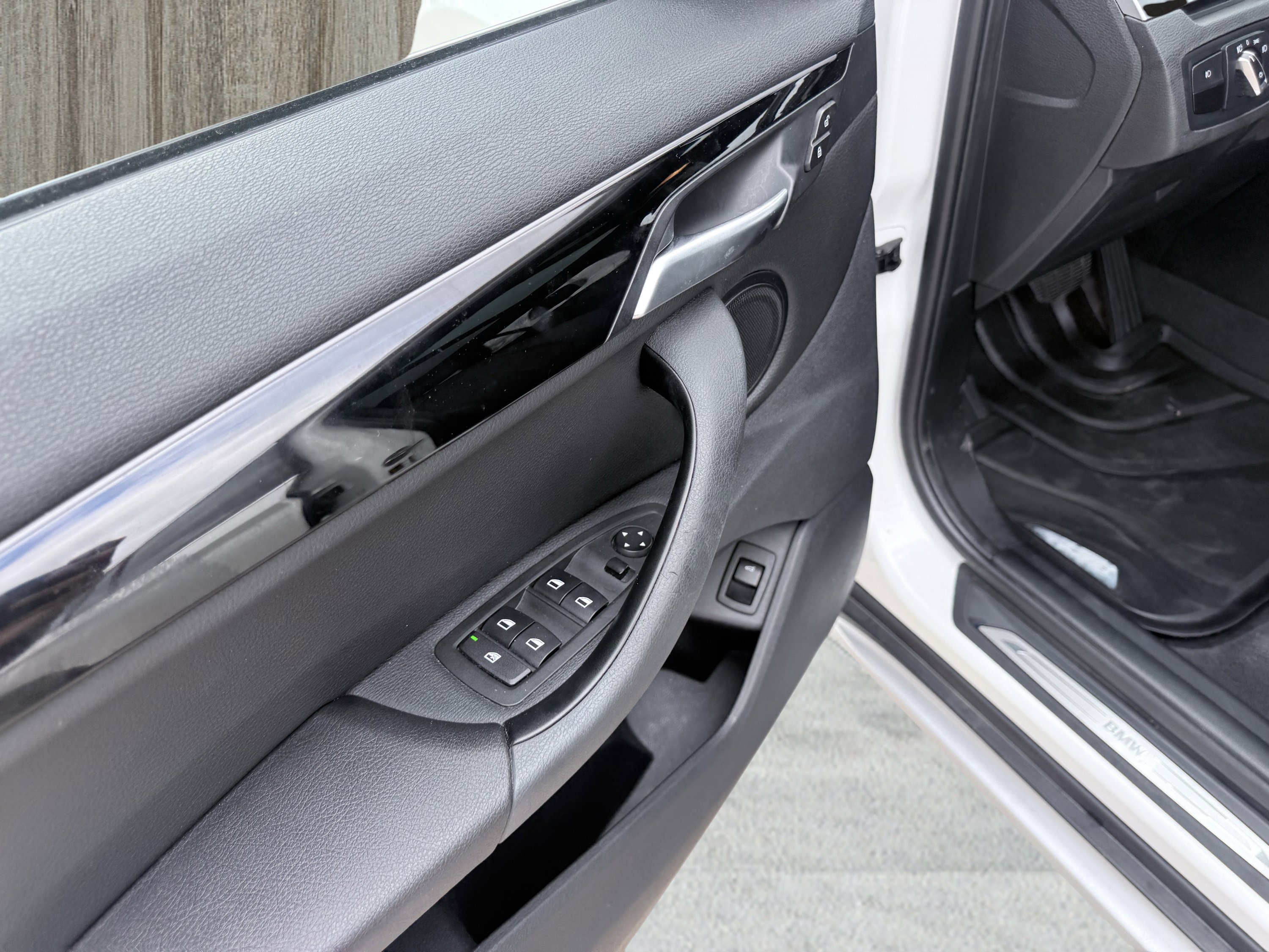 Used 2016 BMW X1 xDrive28i image 24