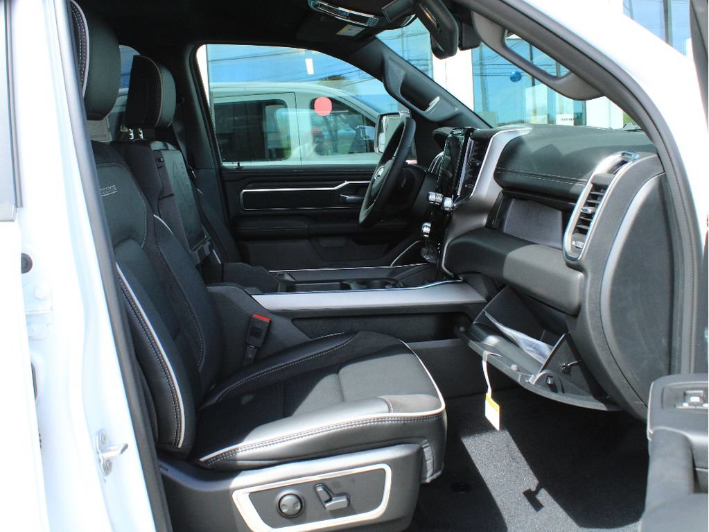 New 2026 RAM 1500 Laramie AWD/4WD image 25