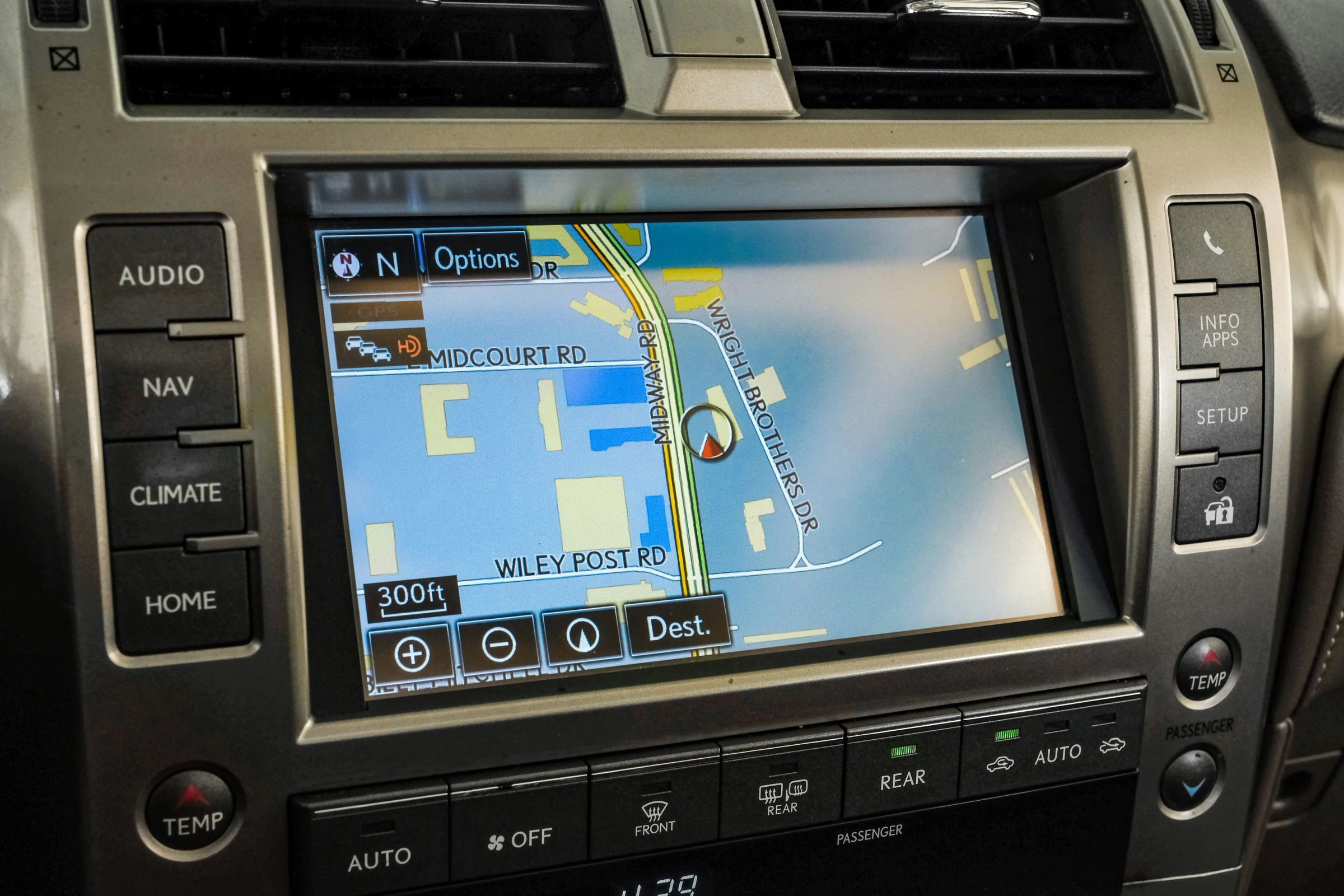 Used 2017 Lexus GX 460 image 21