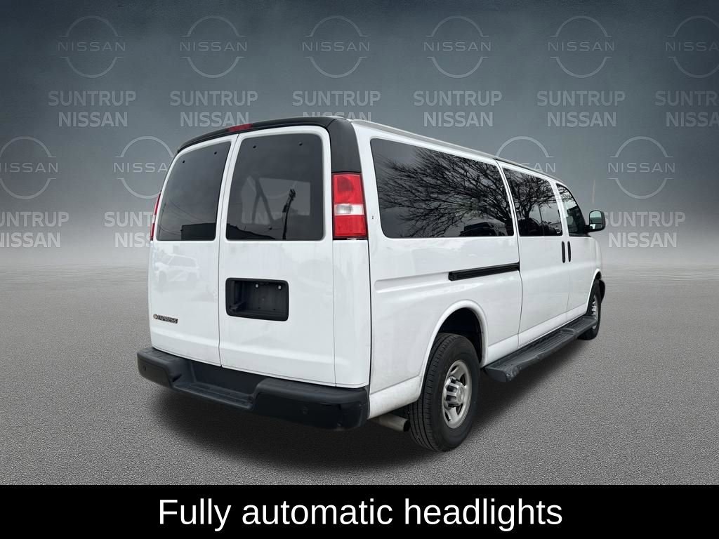 Used 2023 Chevrolet Express 3500 LS image 7