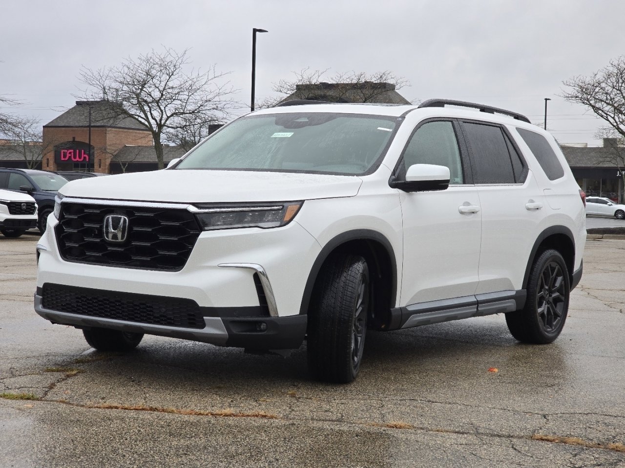 New 2025 Honda Pilot Touring image 16