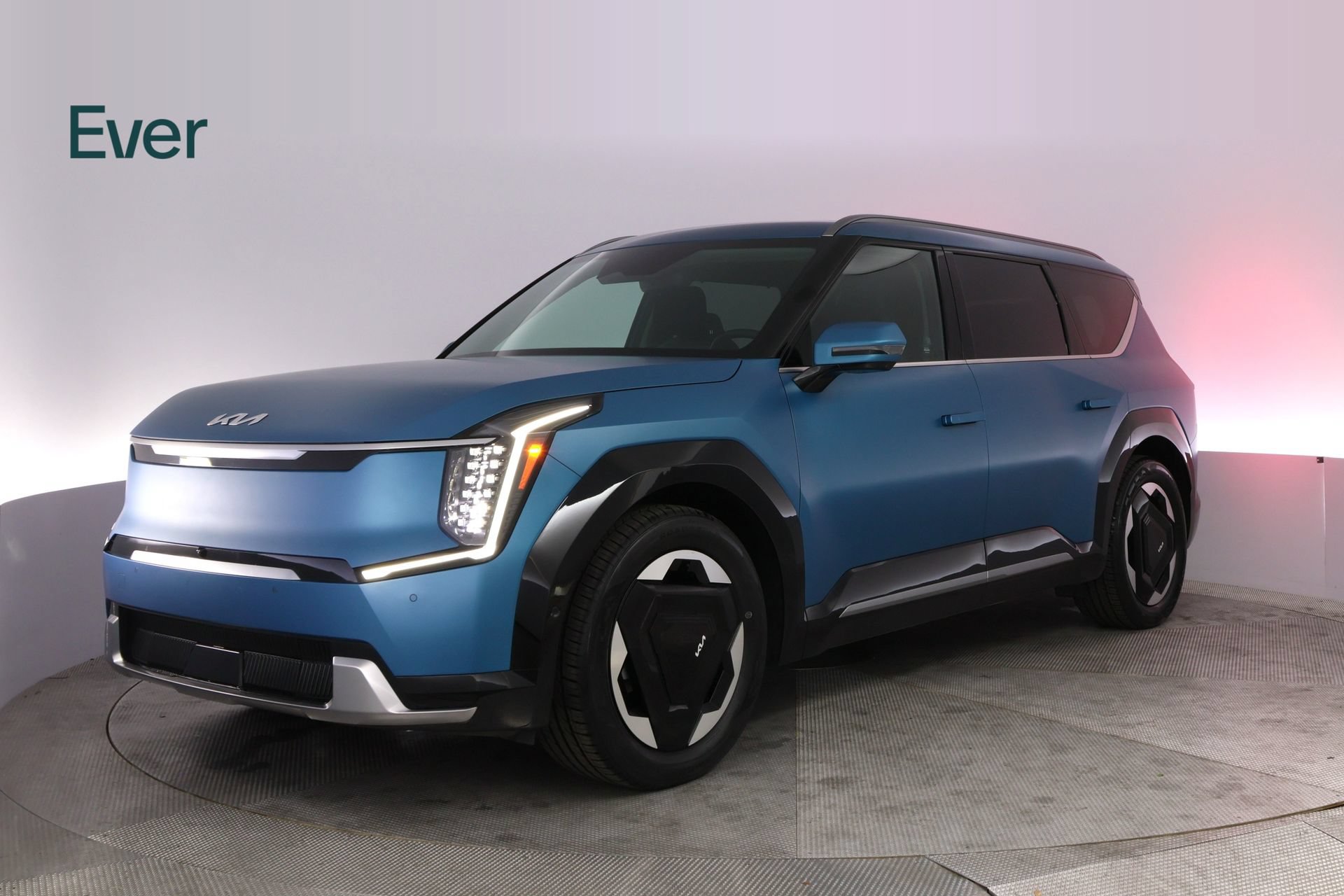 Used 2024 Kia EV9 Land AWD/4WD image 2