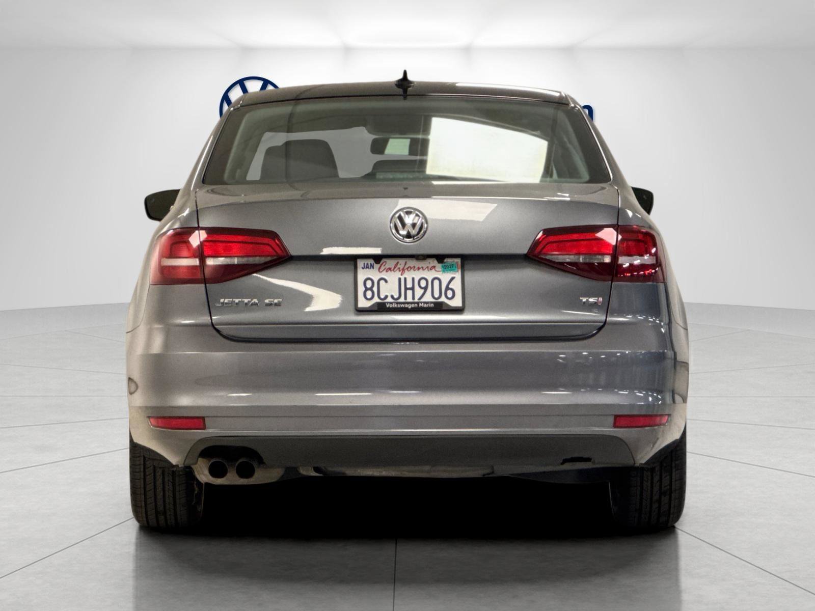 Used 2018 Volkswagen Jetta SE image 4