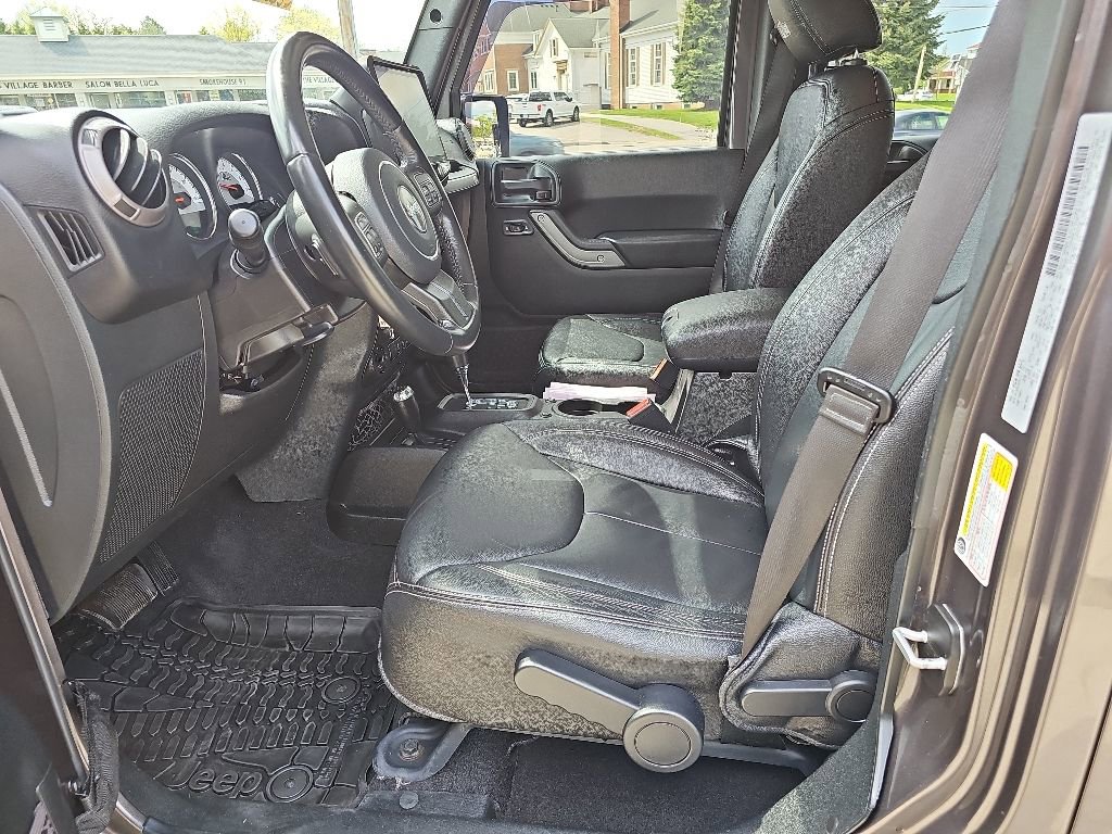 Certified 2018 Jeep Wrangler Unlimited Sport S AWD/4WD image 17