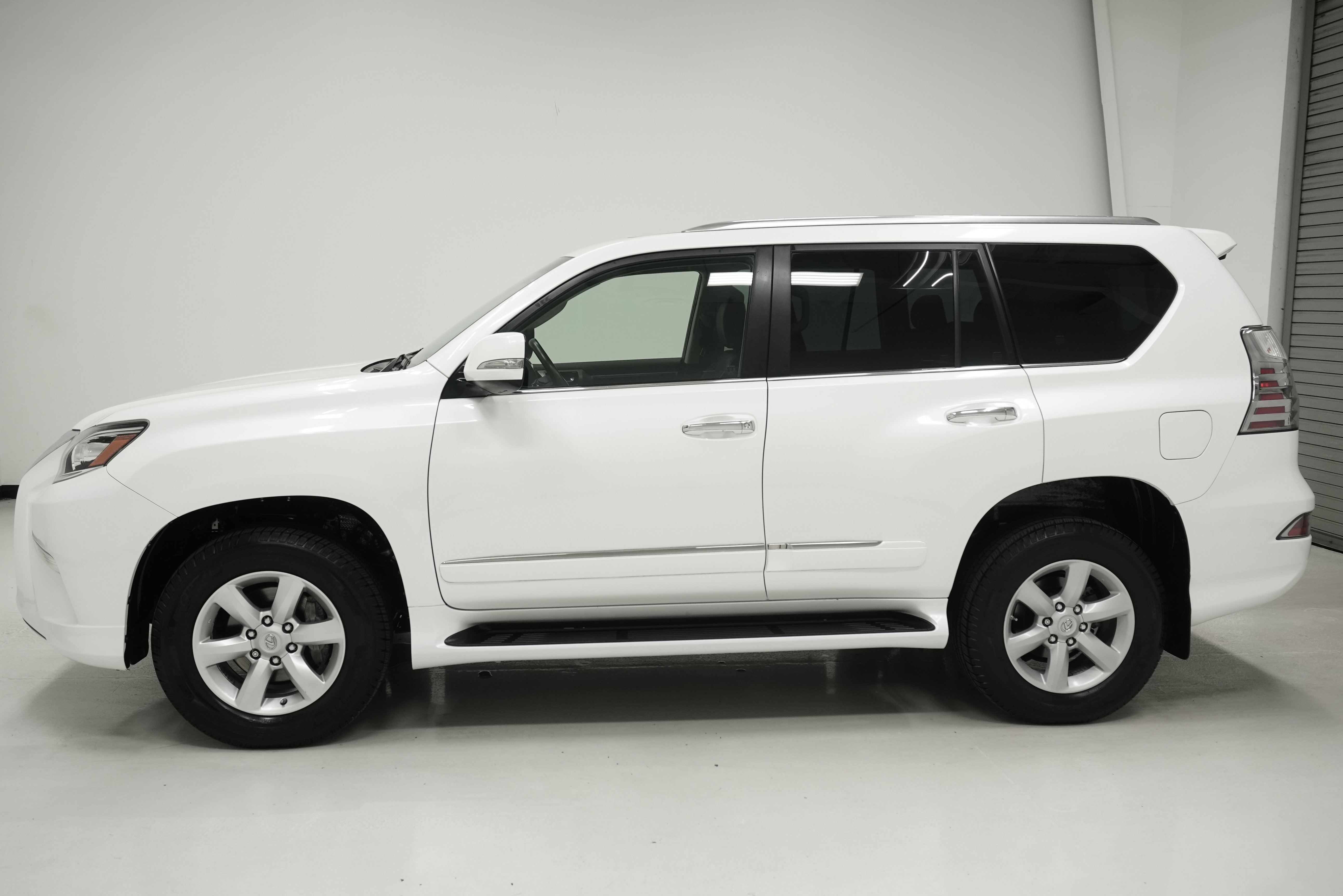 Used 2014 Lexus GX 460 AWD/4WD image 7