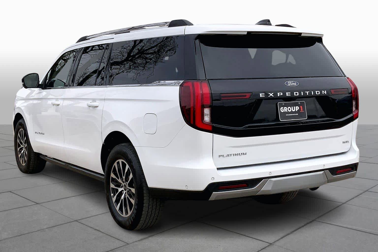 Used 2025 Ford Expedition Max Platinum AWD/4WD image 22