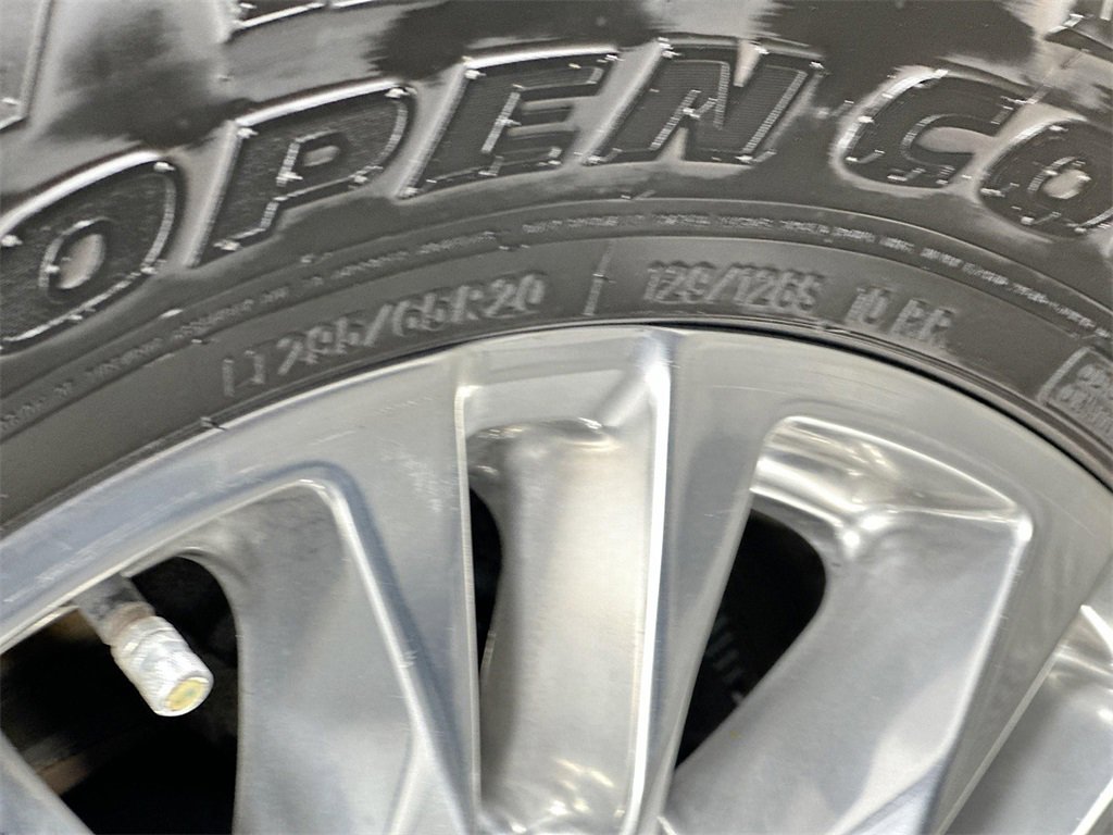 Used 2021 Chevrolet Silverado 2500 High Country w/ Z71 Off-Road Package image 31