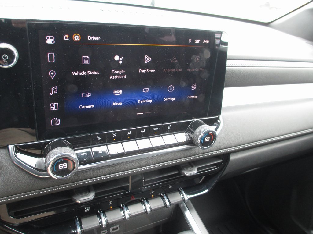 Used 2023 Chevrolet Colorado LT w/ LT Convenience Package III image 25