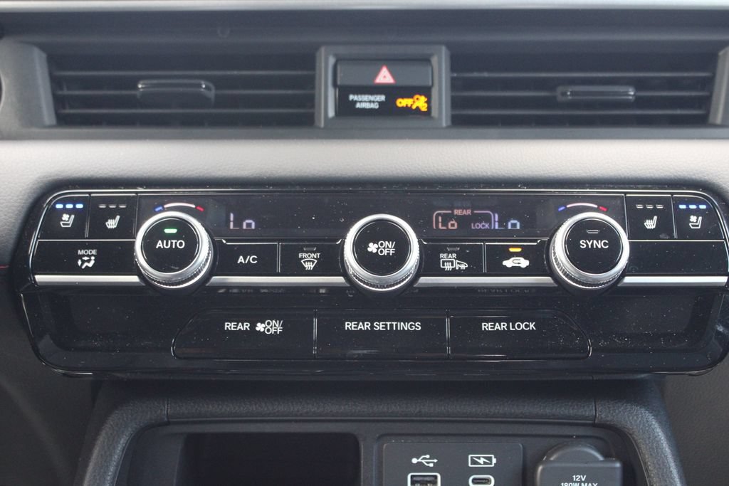 Certified 2025 Honda Pilot Black Edition image 29