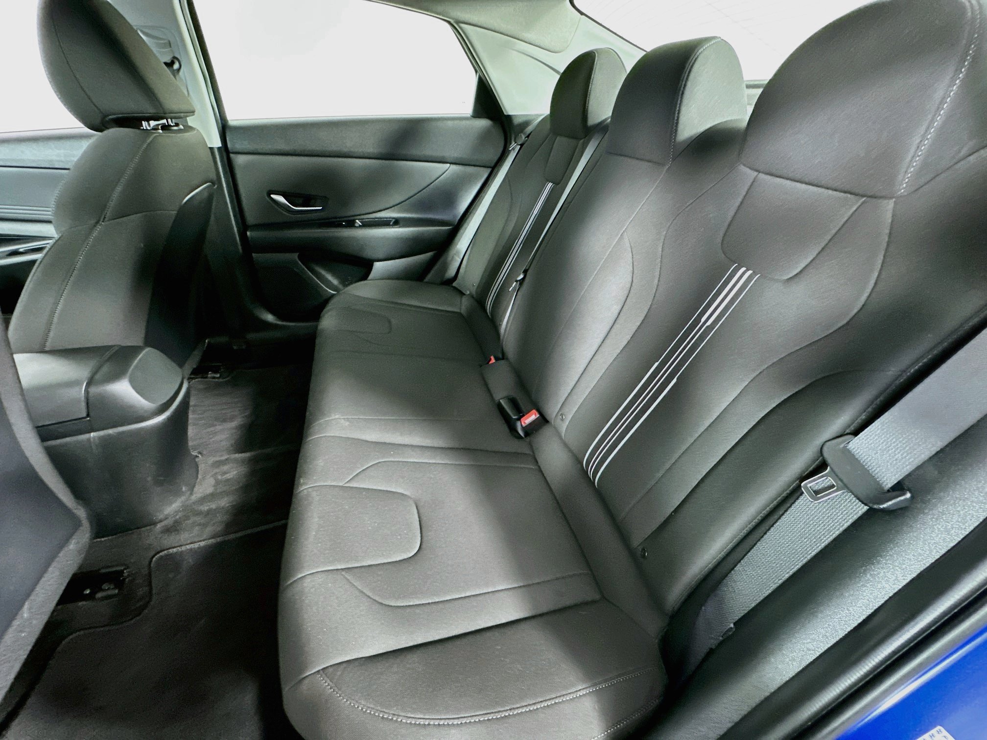 Used 2023 Hyundai Elantra SEL w/ Convenience Package FWD image 24
