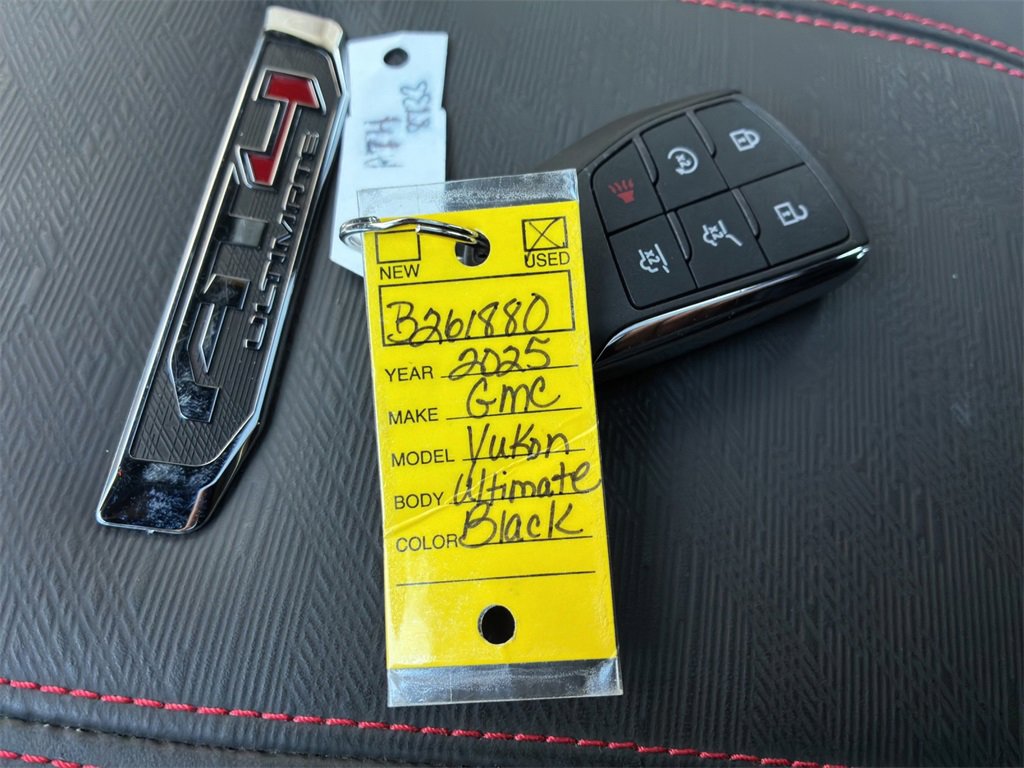 Used 2025 GMC Yukon AT4 Ultimate image 21