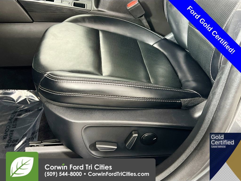 Certified 2025 Ford Escape Platinum AWD/4WD image 23
